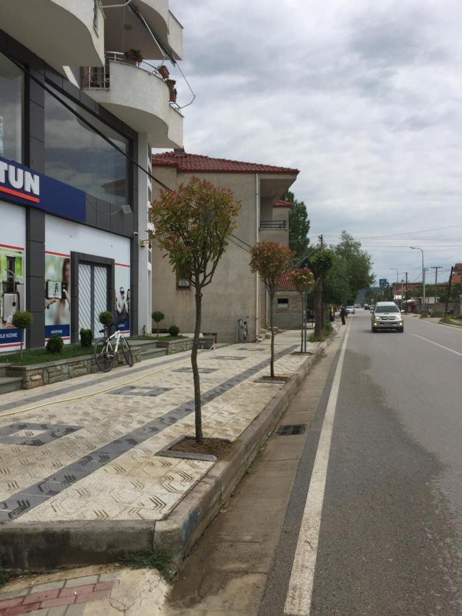Guest'S Apartament Pogradec Luaran gambar