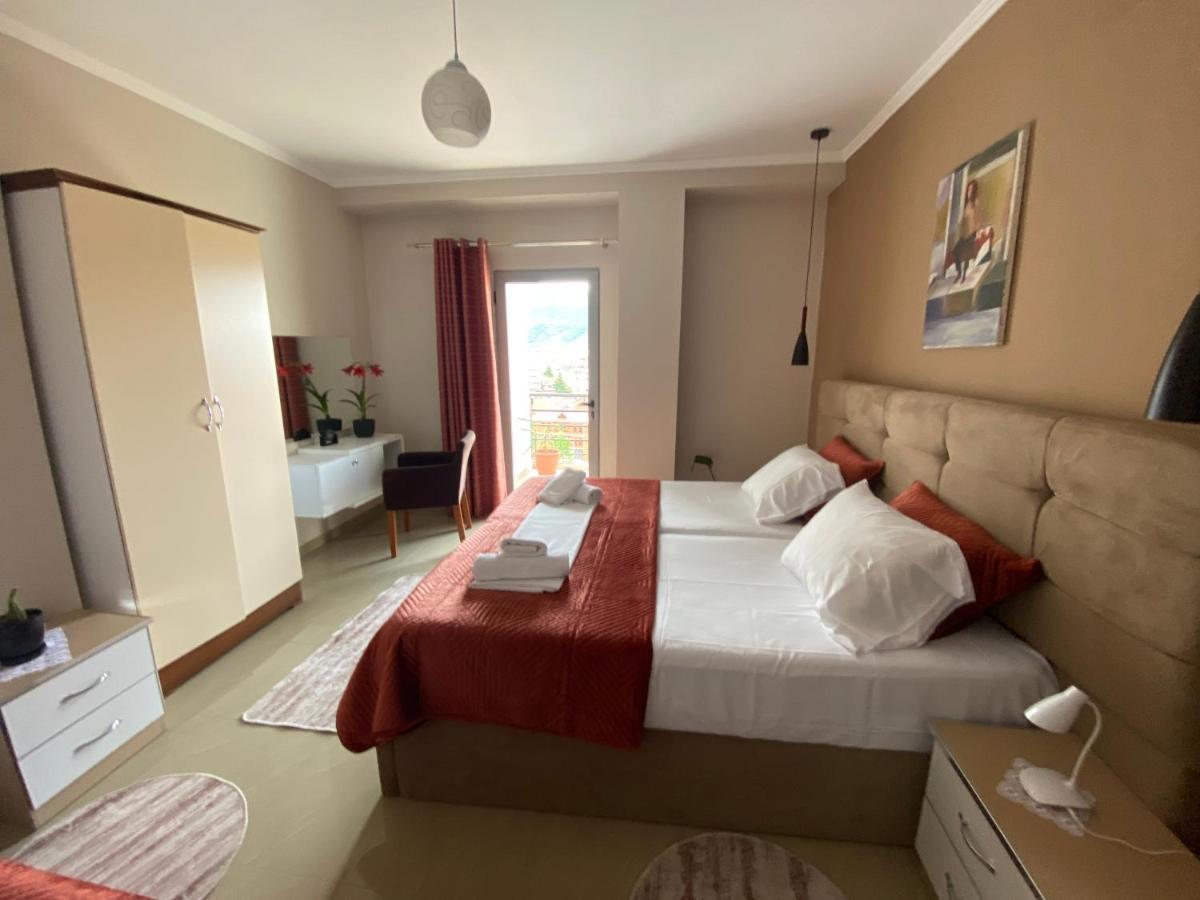 Guest'S Apartament Pogradec Luaran gambar