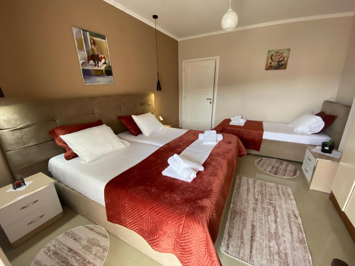 Guest'S Apartament Pogradec Luaran gambar