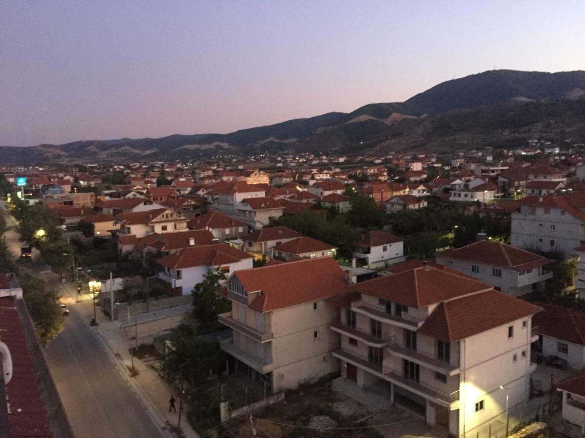 Guest'S Apartament Pogradec Luaran gambar