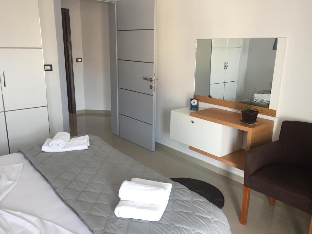 Guest'S Apartament Pogradec Luaran gambar